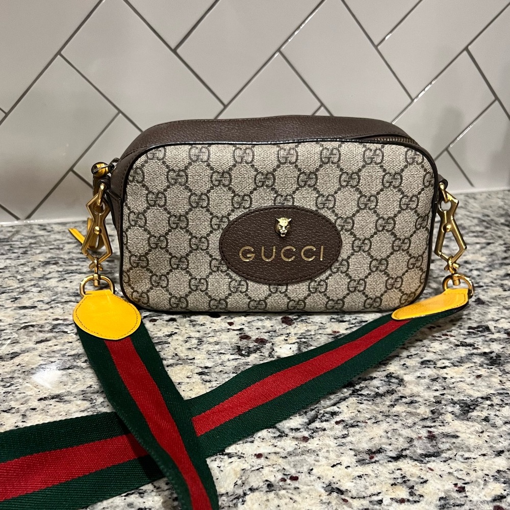Gucci Neo Vintage GG Supreme Messenger Bag